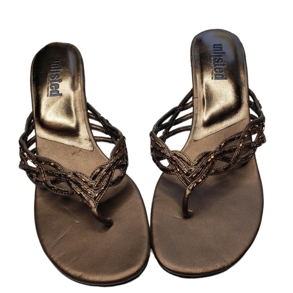 Unlisted | 90s Square Toe Vegan Leather Embellished Thong Block Heel Sandals 6.5 - Picture 6 of 11